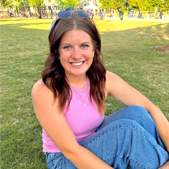 Meet your Posher, Kenzi - Picture 6 of 6